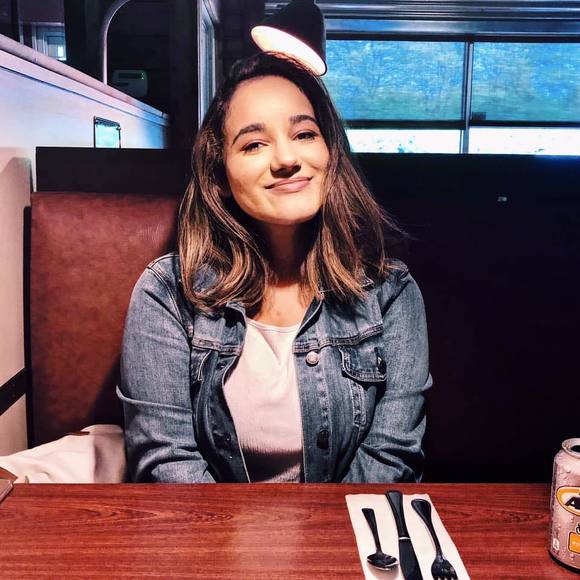 Meet your Posher, Kayla - Picture 1 of 1